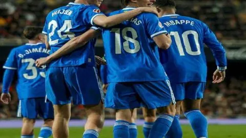 闫鹏飞盖帽总数突破435次，超巴特尔居CBA盖帽榜第19位